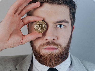 Julian Wolf – Chief Analyst bei Clorynq